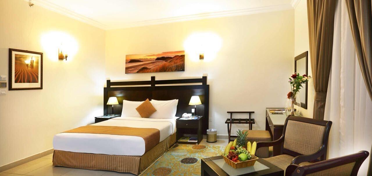 Al Hayat Hotel Suites Шарджа Экстерьер фото