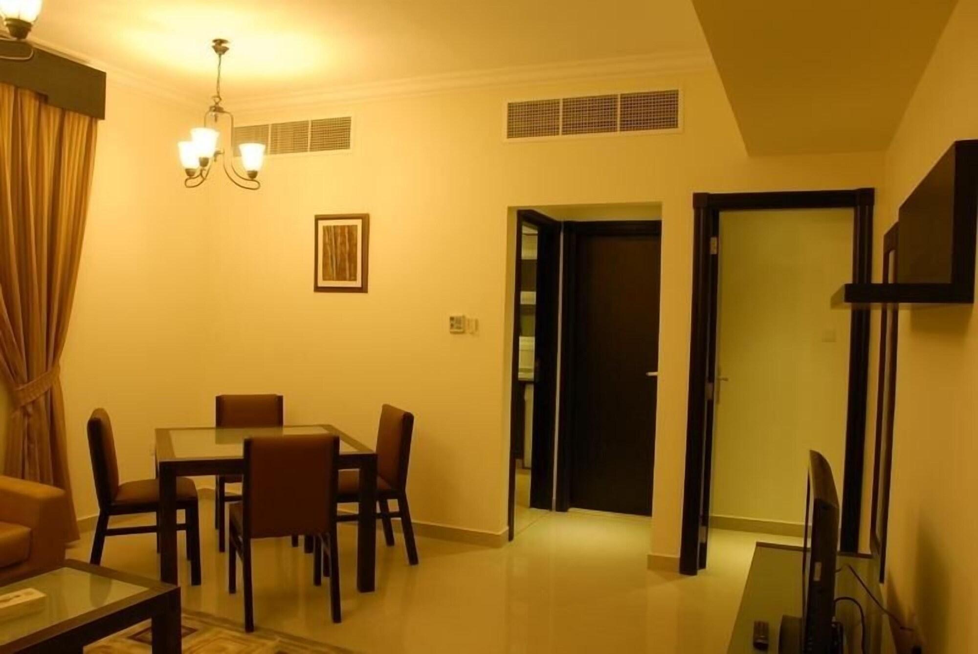 Al Hayat Hotel Suites Шарджа Номер фото