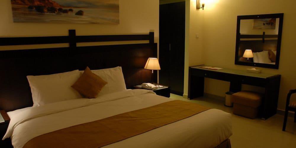 Al Hayat Hotel Suites Шарджа Экстерьер фото