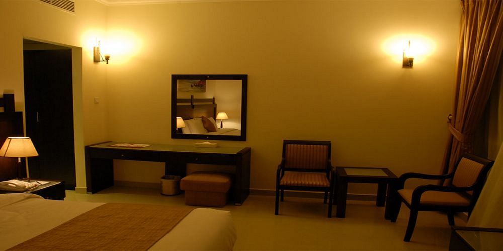 Al Hayat Hotel Suites Шарджа Экстерьер фото